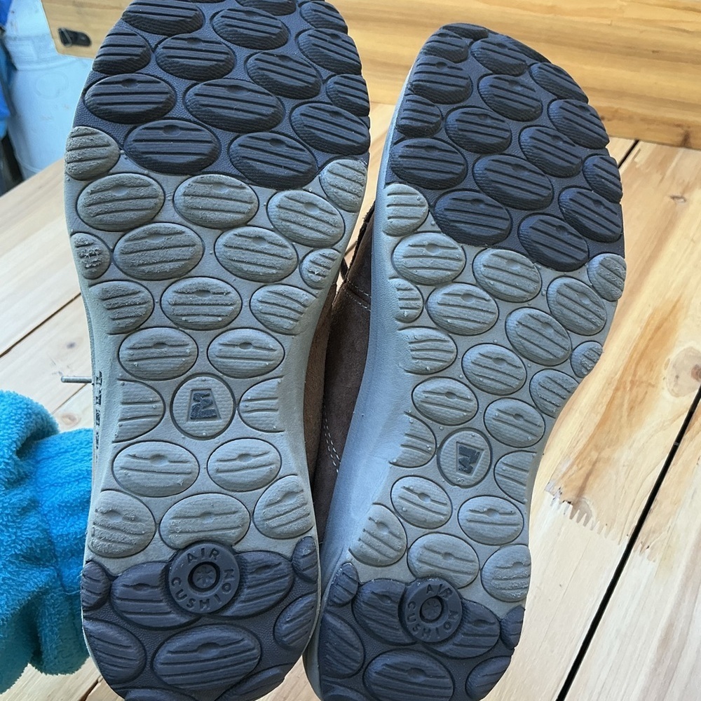 Merrell Brown Women's Shoes - Picture 2 of 5